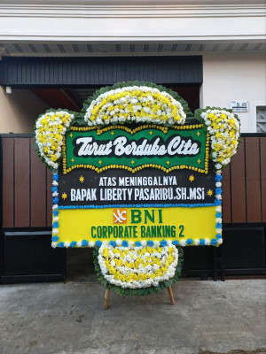 Papan Bunga Duka di Mandalawangi